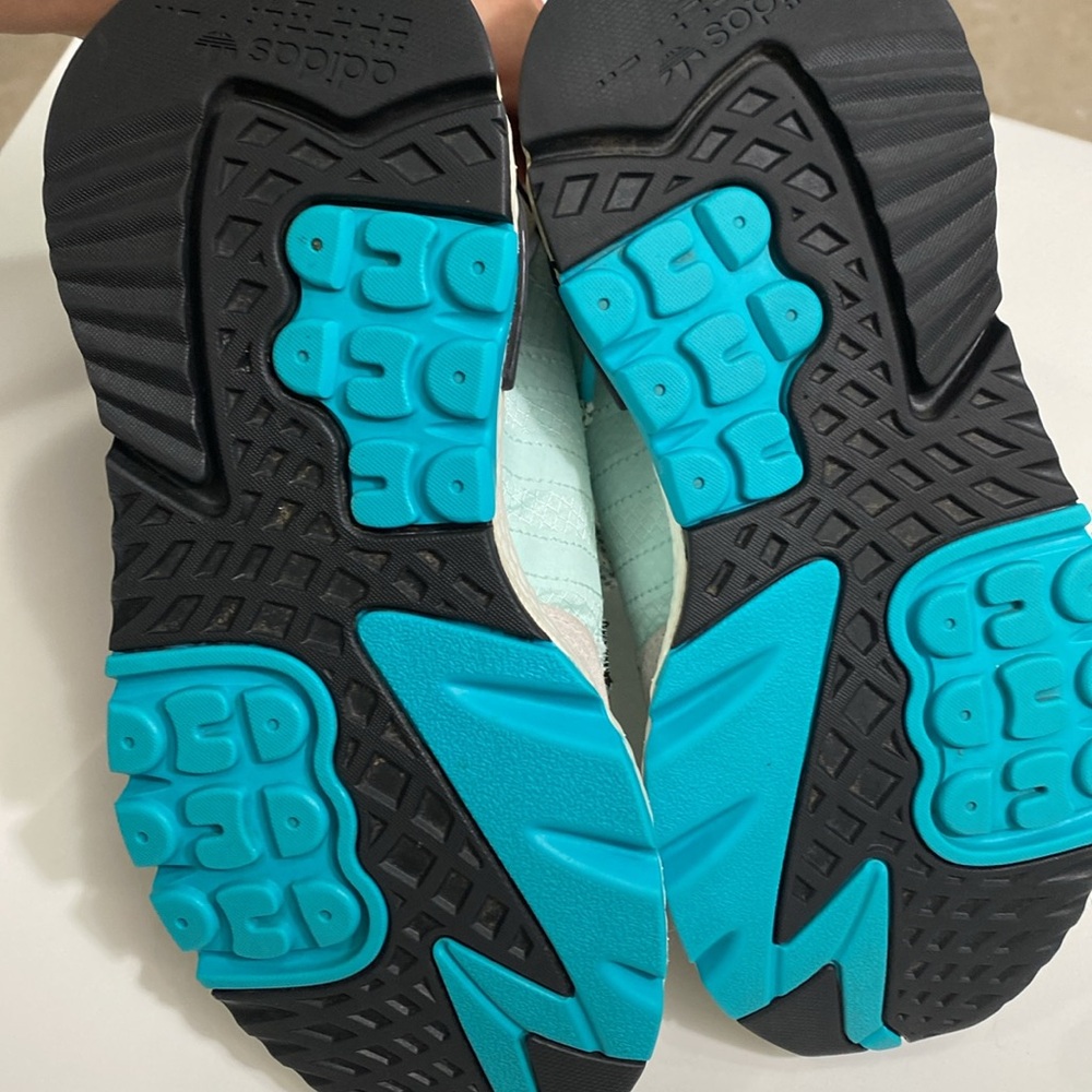 ADIDAS EVM - Picture 6 of 6